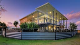 MOST BEAUTIFUL HOME EVER BUILT WITH 7 SHIPPING CONTAINERS