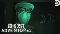 Zak Bagans Has a Spine-Chilling Encounter With a Paranormal Threat | Ghost Adventures | Discovery