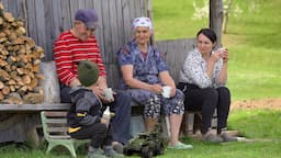 How a big family lives a happy life in a mountain village far from civilization