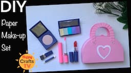 DIY paper makeup set including cosmetic bag, foundation, eyeshadow, lipstick, lipgloss and brushes 💄