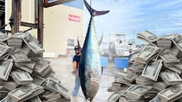 How Much Did This 10ft Tuna Sell For?