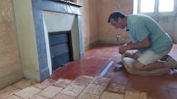 Astounding!  Have we found the easiest way to remove paint from our ancient tiles?