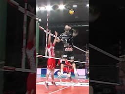 When the angle is just too sharp 😁 #epicvolleyball #volleyballworld #volleyball