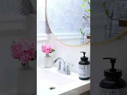 Small #bathdecor #transformación de mi baño largo y estrecho #ideasparadecorar #bañopequeño #diy