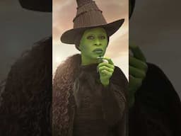 "Wicked" - Elphaba Cape 10'' Shorts (Universal Pictures Portugal)