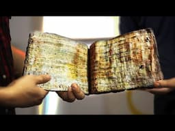 Boy Brings Grandma's Book To Pawnshop, Then Expert Screams You Shouldn't Have This!