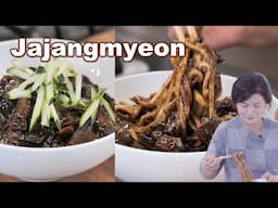 Jajangmyeon (noodles in black bean sauce) 짜장면