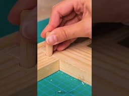 She found a simple way to connect the 2 Wood Boards! 🪵