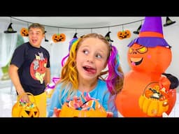 Nastya và bố cùng nhau nấu bánh quy Halloween và những câu chuyện khác dành cho trẻ em