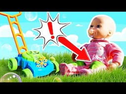 Baby Annabell doll goes for a walk. Toy stroller & baby toys for kids. Baby dolls videos for kids.