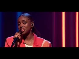 Cat Burns - People Pleaser [Live on Graham Norton] HD