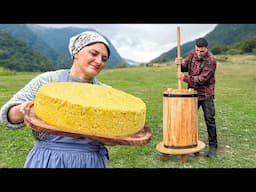 Making the Creamiest Butter from Fresh Milk With The Old Traditional Method!