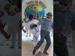 Vovô invade Capoeira 😱