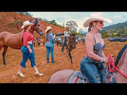 Impresionante Desfile a Caballo en COLOMBIA 🇨🇴 Hermosas Amazonas en Trujillo - Valle 😍 2024