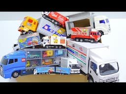 Truck ♪ Collect a box full of mini cars and check out the running ☆  Working car truck.