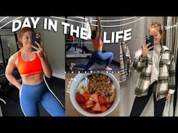 DAY IN THE LIFE... shopping, yoga, body confidence + more! *VLOG*