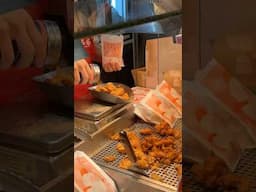 MUST TRY Taiwanese Fried Chicken at Ximending #taiwan #trending #viral #shortvideo #shorts #short