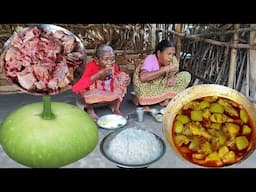 old grandmother cooking CHICKEN with BOTTLE GOURD CURRY And eating with hot rice.