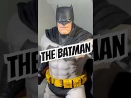 FIRST LOOK! Batman The Dark Knight Returns by Hot Toys