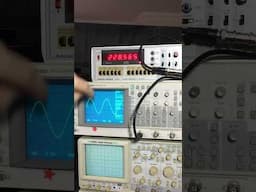 A brief look at the Fluke (Philips) PM3092 Oscilloscope