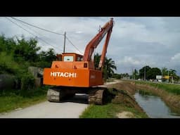 EXCAVATOR LONG ARM HITACHI UH 045-5 KOREK SLOP SUNGAI