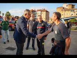 El alcalde despide a los bomberos de Sevilla que ayudarán en la catástrofe de Valencia