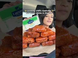 Cooking chili’s nashville hot mozzarella sticks in the car #shorts #chilis #cheese #mukbang