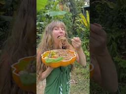 What I eat in a day as a frugivore living off grid in the Aussie Jungle