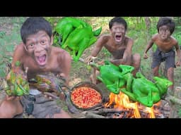 Green Chicken Cooking Eating delicious ASMR