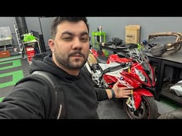 VOU COMEÇAR A REVISAR A BMW S1000 rr MAS AINDA NEM SEI O QUANTO VOU GASTAR!