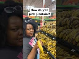 Help me pick plantain! #blackgirltravel #blackgirlbloggers  #blacktravel #blackfoodies