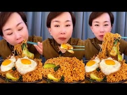 STIR FRIED NOODLES 🍜 WITH VEGETABLES 🥗 AND FRIED EGG🍳 | MUKBANG | ASMR |