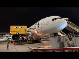 PIA B777 Special flight to Hong Kong from Pak, Apr2020. پی آئی اے کے بوئنگ طیارے کی ہانگ کانگ آمد