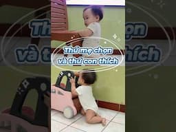 Thứ mẹ chọn và thứ con thích kiểu: #baby #xetapdi #chamsoctresosinh #embe #giadinhbimsua #mebim