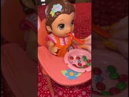 Baby Alive Snackin Lilly eating Christmas M&M’s #babyalivedoll #babyalive #doll #babydoll #hasbro