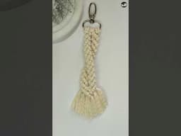 Macrame Keychain Twisted Double Half Hitch Knot #macramekeychain  #shorts