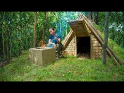 Single Girl Builds The Most Beautiful Underground House to Live in the Jungle