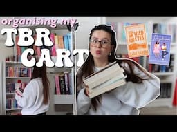 organising my tbr cart! 📚🧸