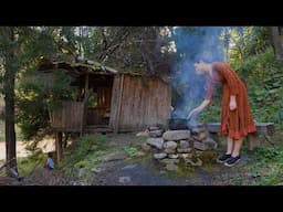 Inside a 100-Year-Old Mountain Hut: Campfire Cooking in the Wilderness