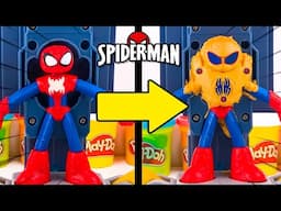 SPIDERMAN Mejora su Traje con IRON MAN para Derrotar a Electro | Super Toys Collection