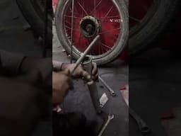 Bajaj ki bike main shocker repair kae 5 minut mein #bajaj #bajajmotorcycles