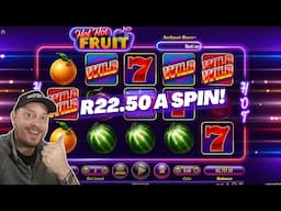 HOT HOT FRUIT 12 FREE GAMES ON A R22.50 SPIN!