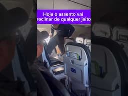 Como RECLINAR O ASSENTO do AVIÃO? #shorts #comedia #aviao