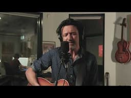 Paul Dempsey (Something for Kate) – 'Waste Our Breath' (solo acoustic from 'The Modern Medieval')