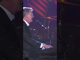 David Foster Singing Hard To Say I'm Sorry With The Audience I Java Jazz Festival   kus udi utama 72