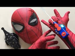 Spiderman Bros UNBOXING NEW MECHANICAL WEB SHOOTERS THAT SHOOTS