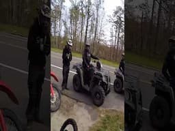 Biker pretends to run away from ATV police 😂 @kenny1020304050