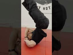 The Neckbreaker (Advanced Backwards Roll)