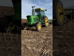 JOHN DEERE 4320 Tractor Plowing #bigtractorpower