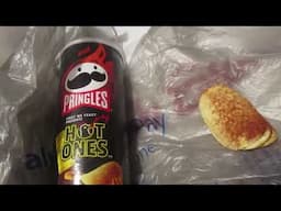 HOT ONES Las Calientes Barbacoa Pringles #hotones #firstwefeast #barbacoa #pringles #potatocrisps